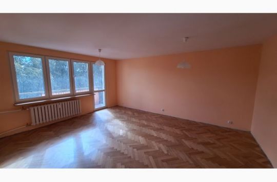 3 pokojowe mieszkanie w Warszawie na Bielanach, przy Dantego 1b, na 5 piętrze.