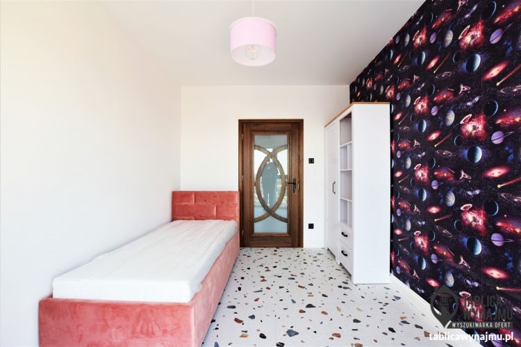 Wynajem Rzeszów Centum, Podwisłocze 27