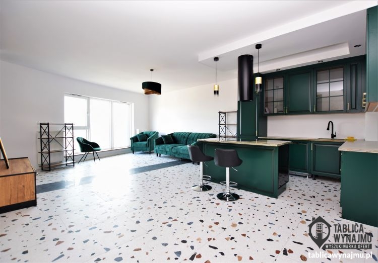 Wynajem Rzeszów Centum, Podwisłocze 27